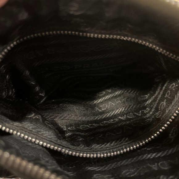 Prada 100% authentic bag - Picture 6 of 8